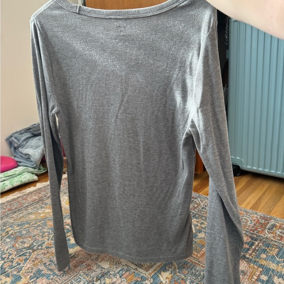 Gap Gray Long Sleeve Ribbed Top - Picture 3 of 5